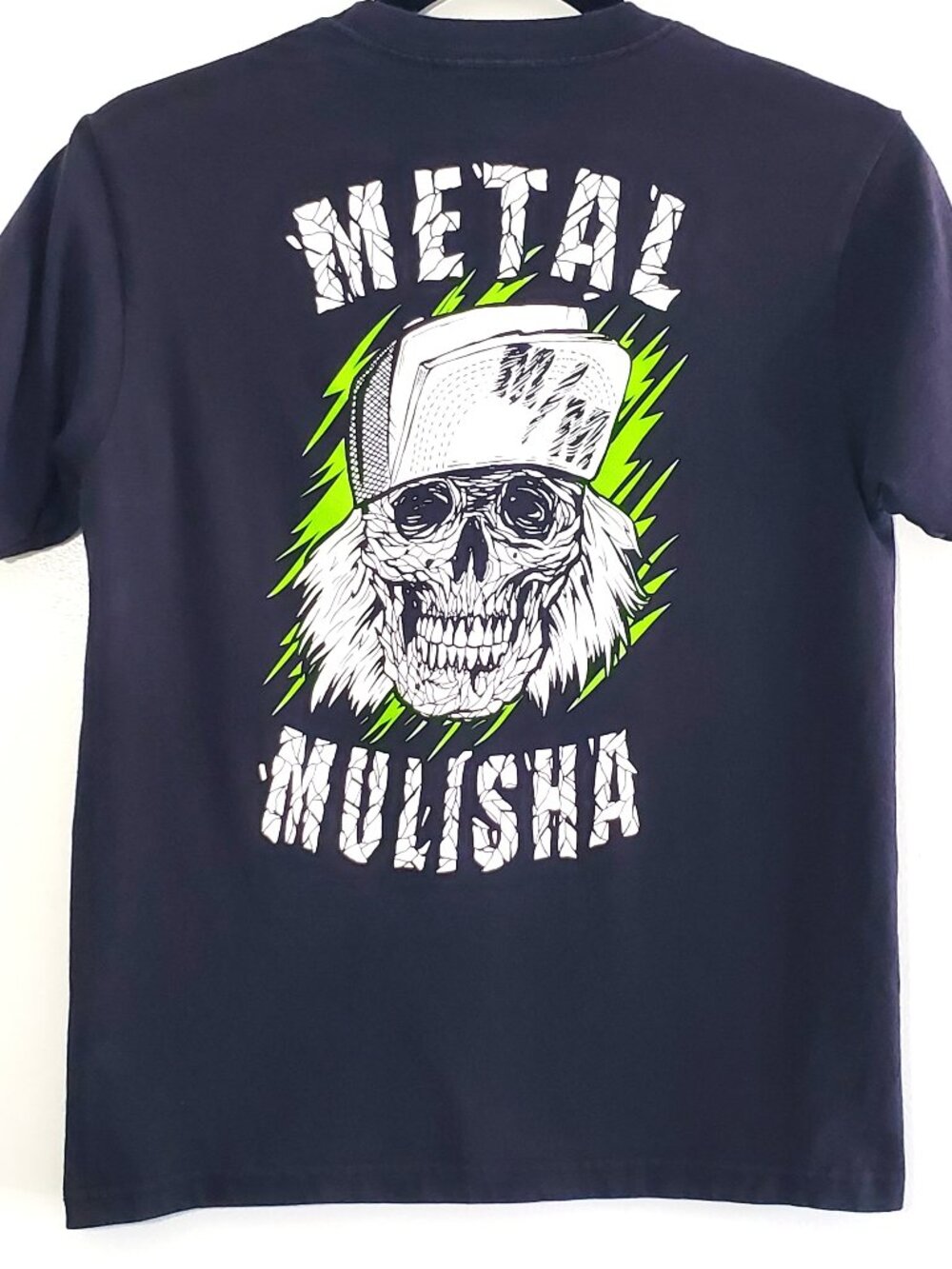 Metal Mulisha Men’s Skull Trucker Hat Graphic Tee Charcoal Grey Green Y2K FMX